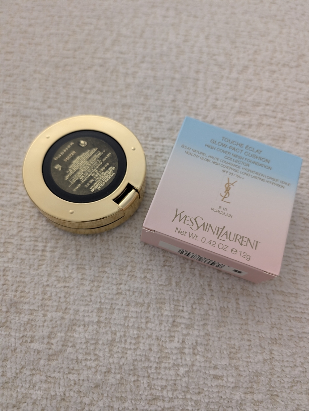 Yves Saint Laurent Touche Éclat Glow-Pact Cushion - Pastel Pink & Blue - Picture 6 of 6